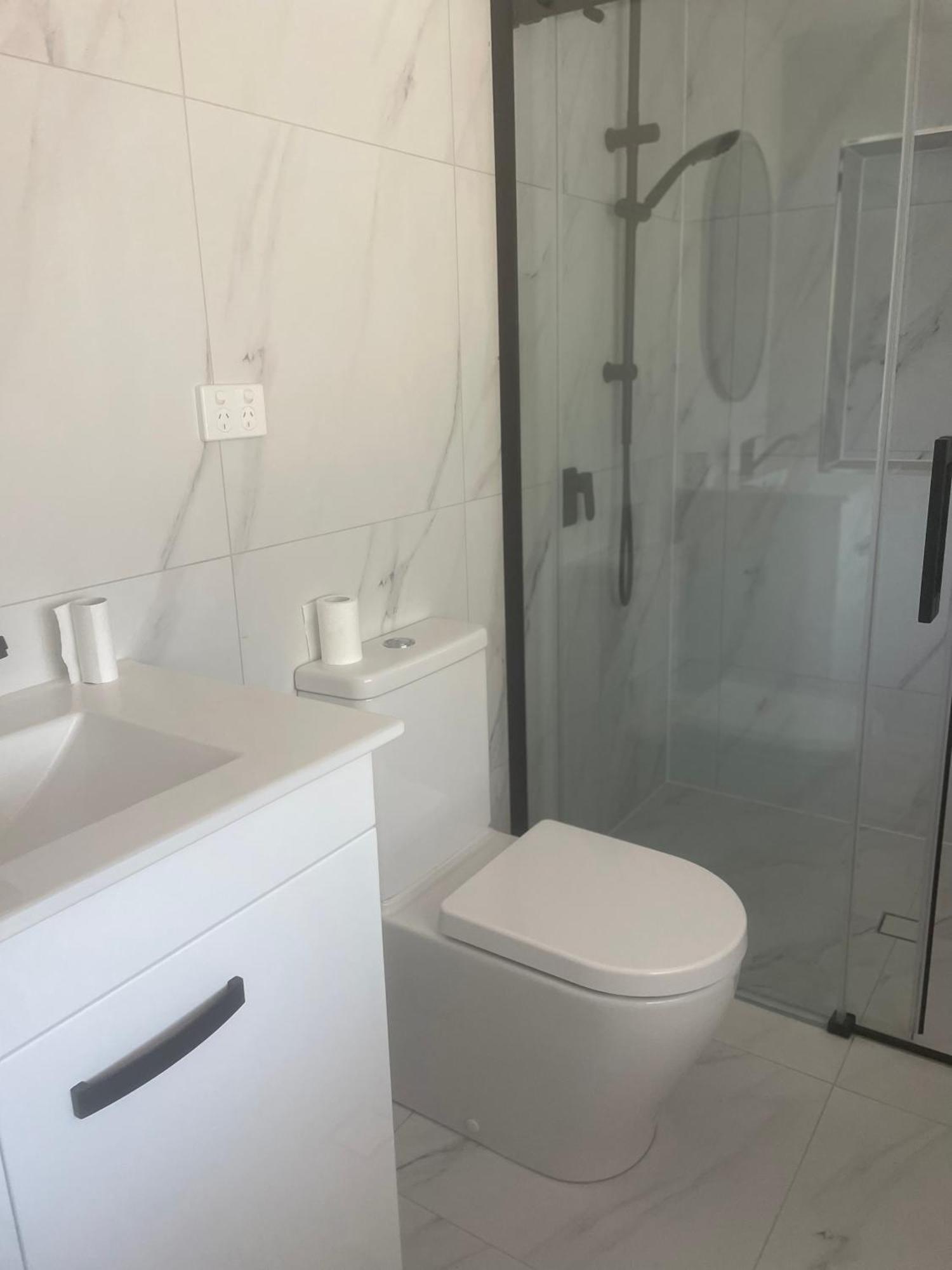 Spacious Unit Rochedale South